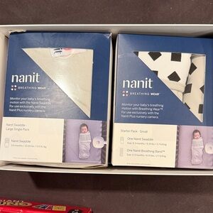 Nanit Breathing Wear Swaddle Starter Pack - Black and White
